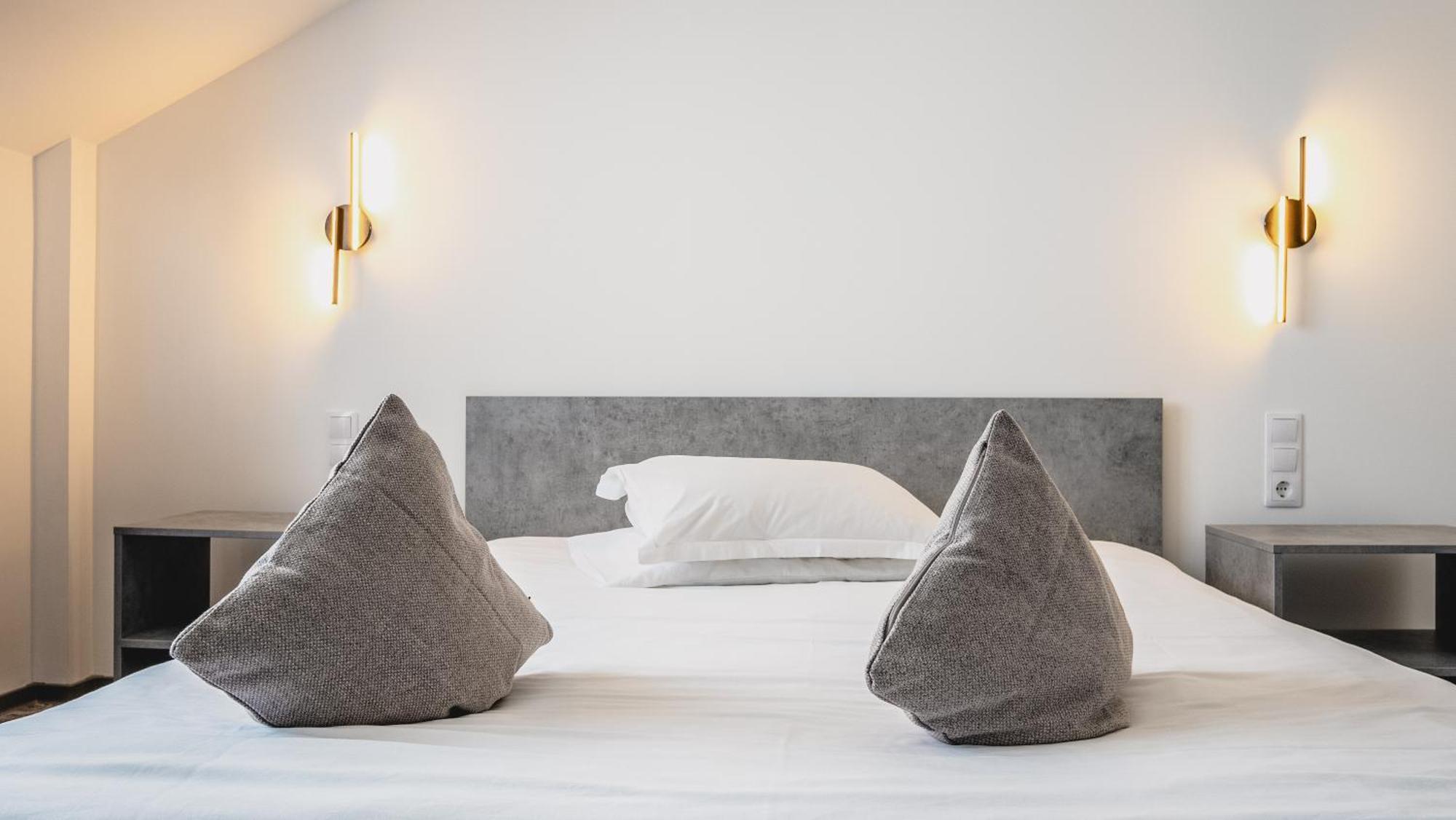 Hotel Eden Сибиу Экстерьер фото
